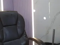Amateur Live Porn of MilaLeon