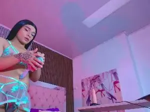 Cam4 Free Live Porn of LUCIANA_TS_FOX
