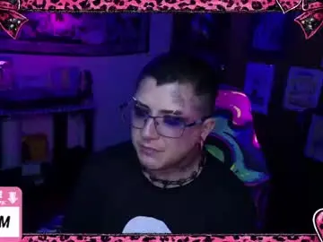 Chaturbate Free Porn Cam of ftmbiggestclit