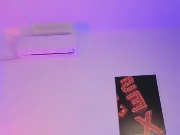Chaturbate Live Sex Cam of okerriella