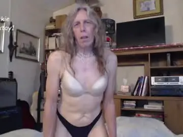 Chaturbate Free Porn Cam of cdsextoy1
