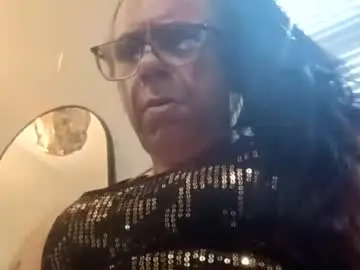 Chaturbate Live Sex Cam of sluttyslut123797367