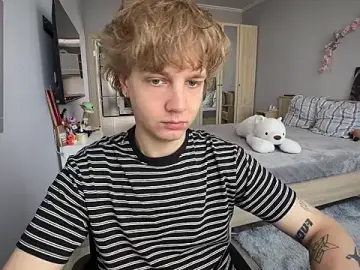 Stripchat Adult Video Chat of olivertasty