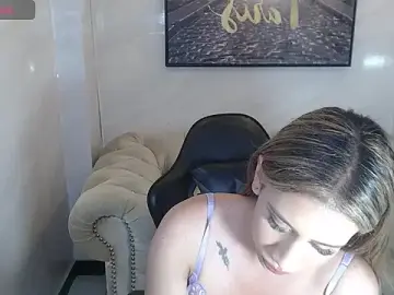 Stripchat Watch Live Sex Cams of Evy_Luxx_v