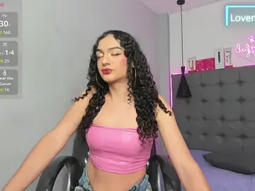 Stripchat Watch Live Sex Cams of scarletcherry18