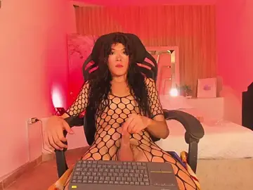 Stripchat Best Webcam of nahomyrusell